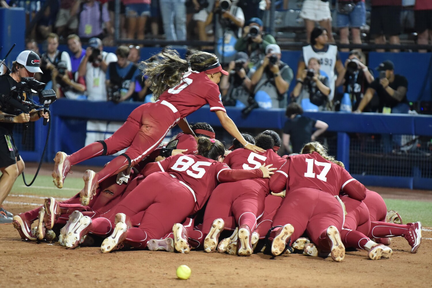 OU-V-Texas-WCWS-Game-2-40.jpg