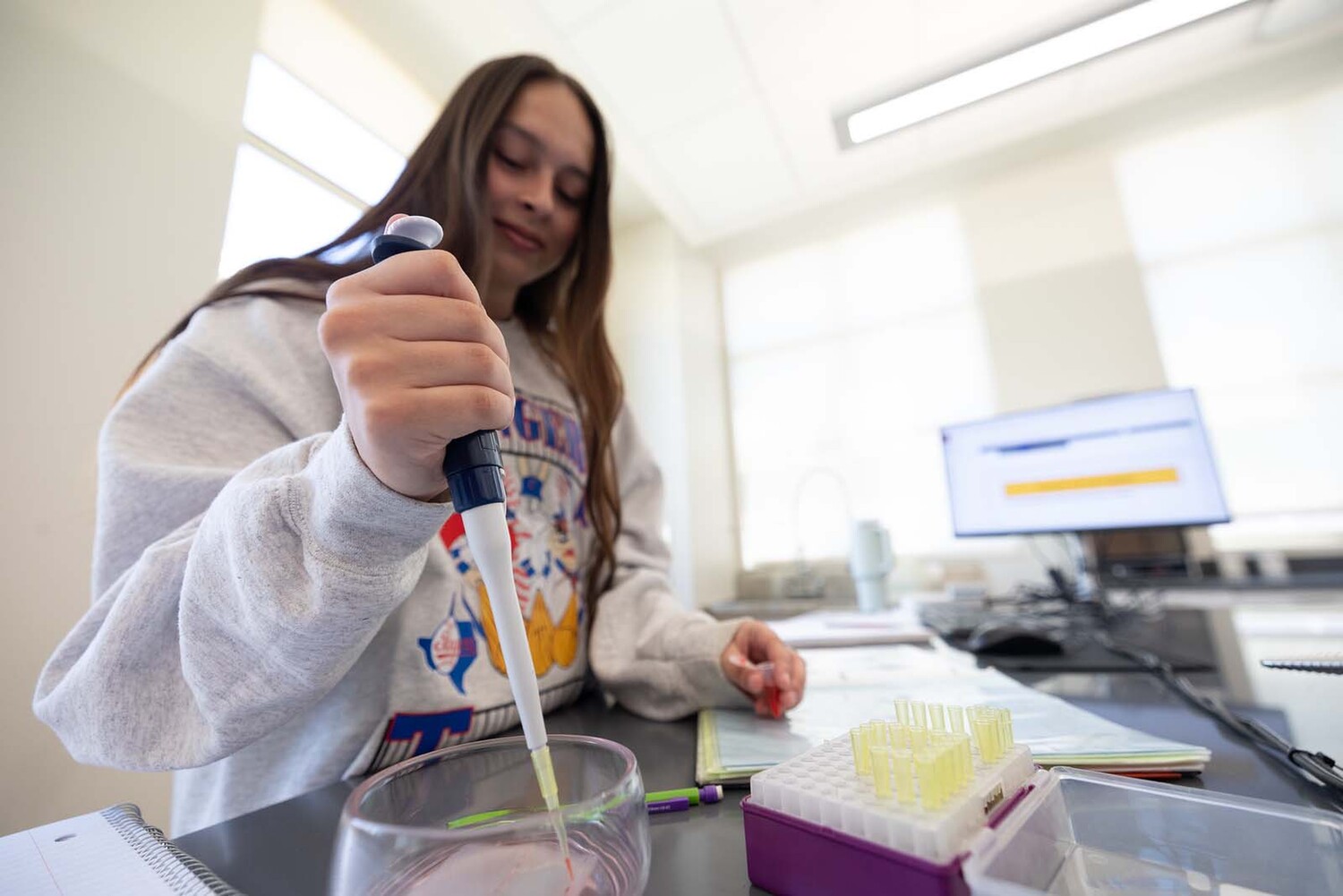 stem-gallogly-lab.jpg